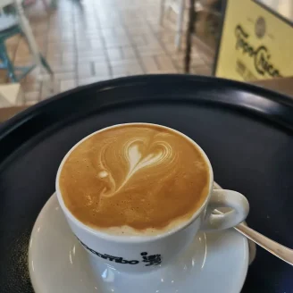 cafe-sophie-cappuccino-mocambo.webp